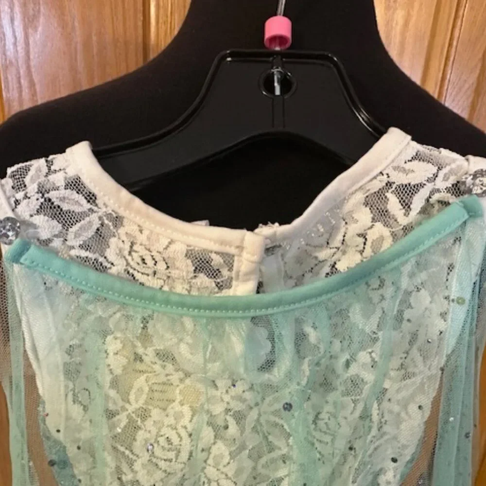 Elsa Frozen Inspired Dress   73683  Size 3 (110)   NWT Boutique